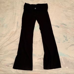 American Eagle yoga pants